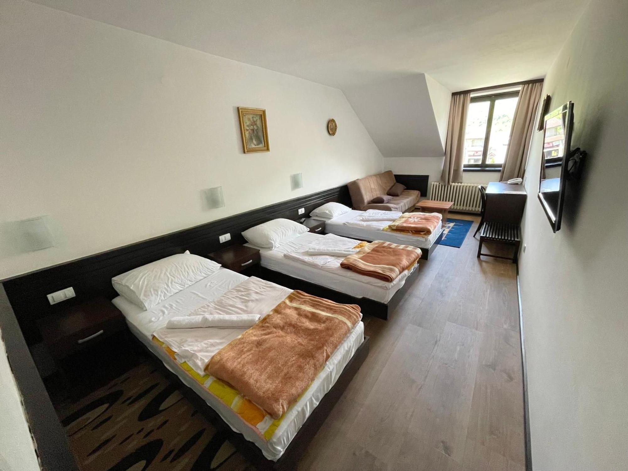 Hotel Komovi 앤드리자비카 객실 사진